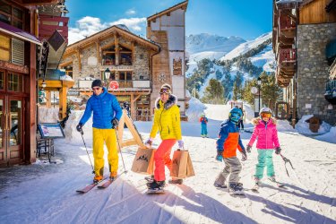 Shopping ski aux pieds (c) Andy Parant.jpg