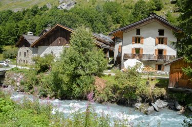 Village Friburge artistes - Champagny ETE 2025-©infosnews-8.jpg