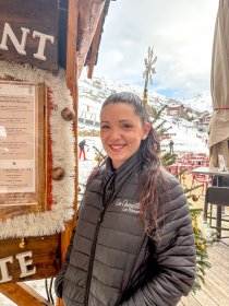 LES MENUIRES Pauline Sébastian - saisonnière La Chouette HIVER 2026-©infosnews-4.jpg