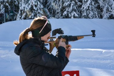 biathlon initiation ESF - Peisey -hiver2025-©infosnews-123.jpg