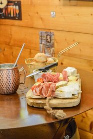 CDF - Le Lou Bar - Les Menuires-hiver2025-©infosnews-24.jpg