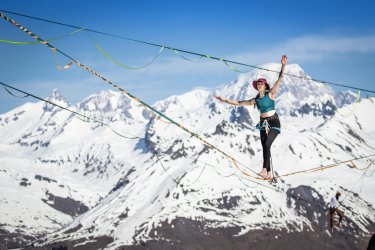 07-Surf-Highline-LesArcs©ManuReyboz .jpg